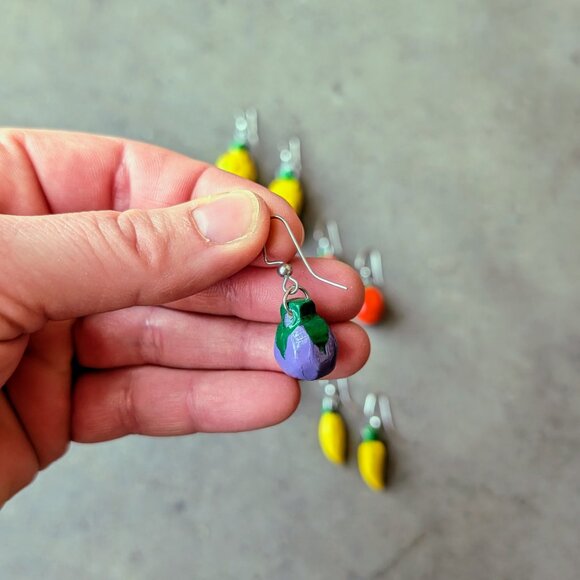 Vintage Wooden Fruit Earrings Pineapple Orange Grape Strawberry Banana Set Of 5 - Picture 7 of 11